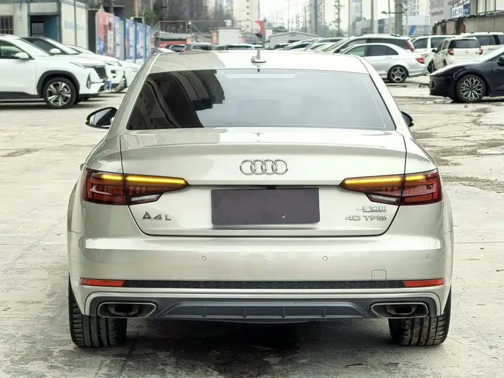 AUDI A4L