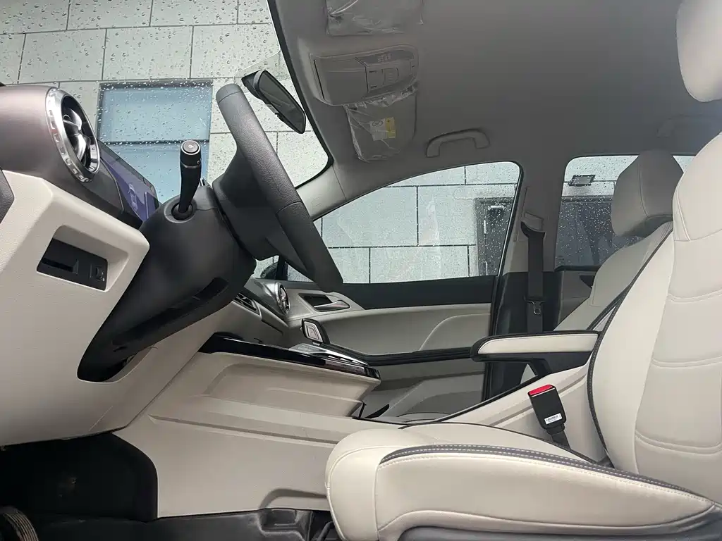BYD Yuan Pro - фото 3