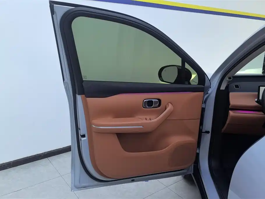 Leapmotor C16 2026 280 6 мест