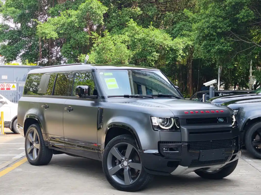 Land Rover Defender — миниатюра 3