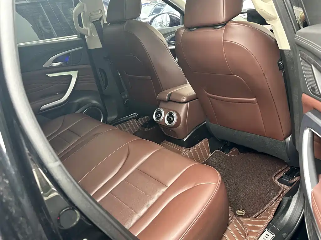 WEI PAI WEI BRAND VV7