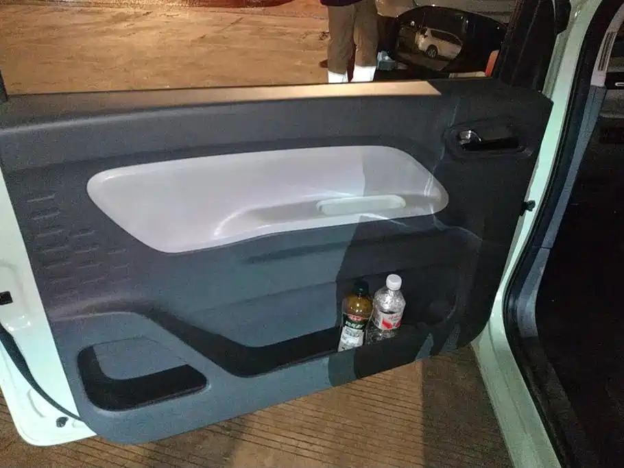 Wuling MINIEV — миниатюра 7