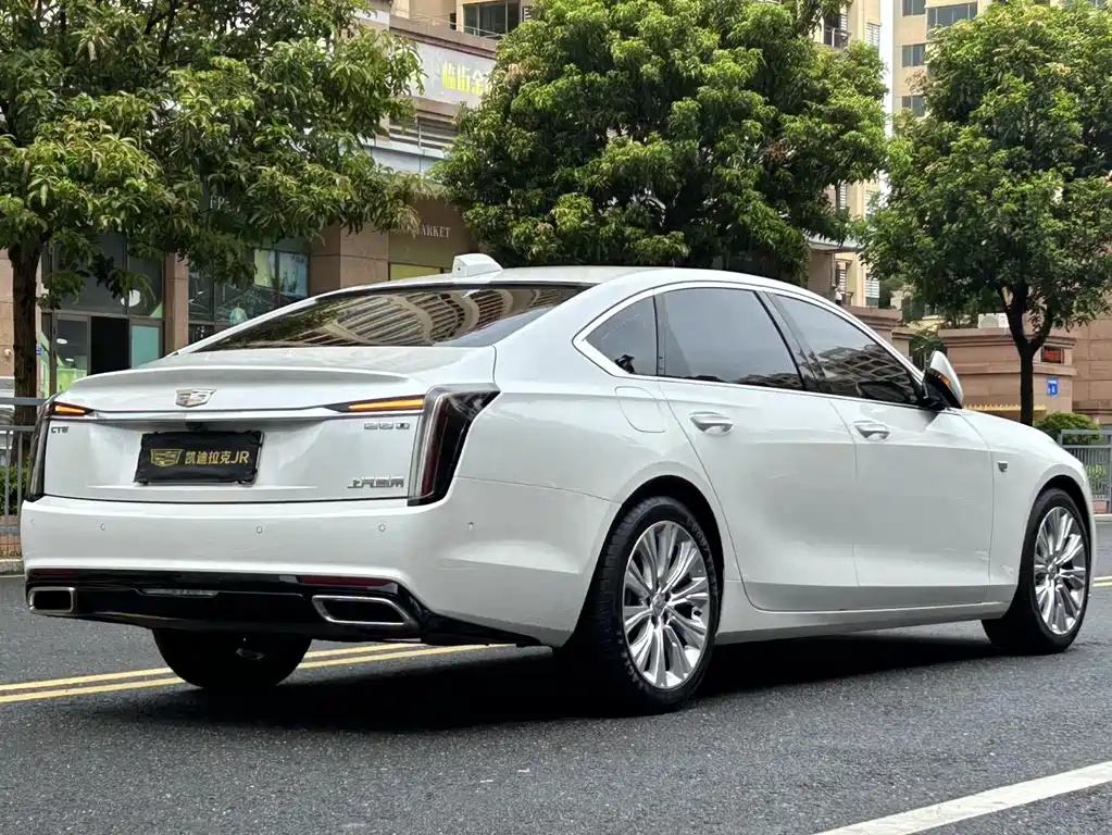 Cadillac CT6 — миниатюра 4