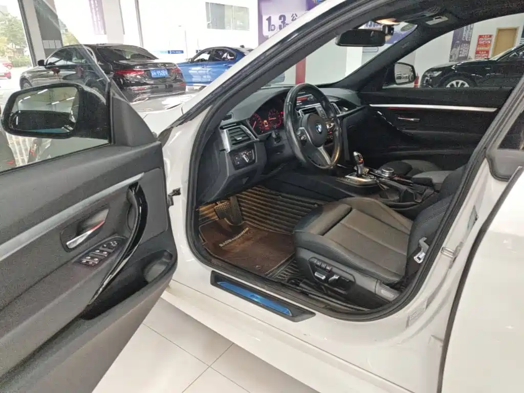BMW 3 Series GT — миниатюра 16