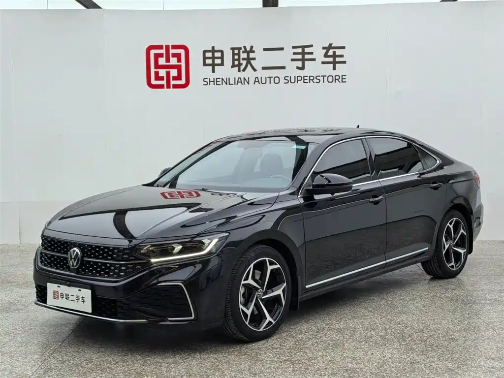 Volkswagen Passat 2023
