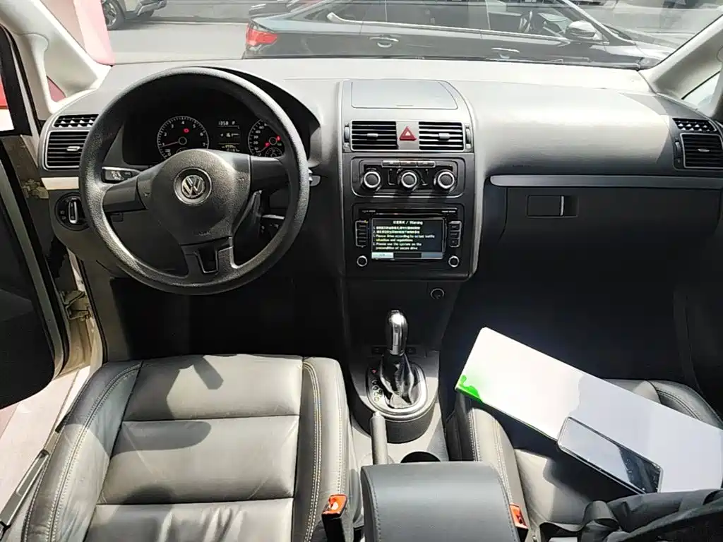 Volkswagen Touran — миниатюра 10