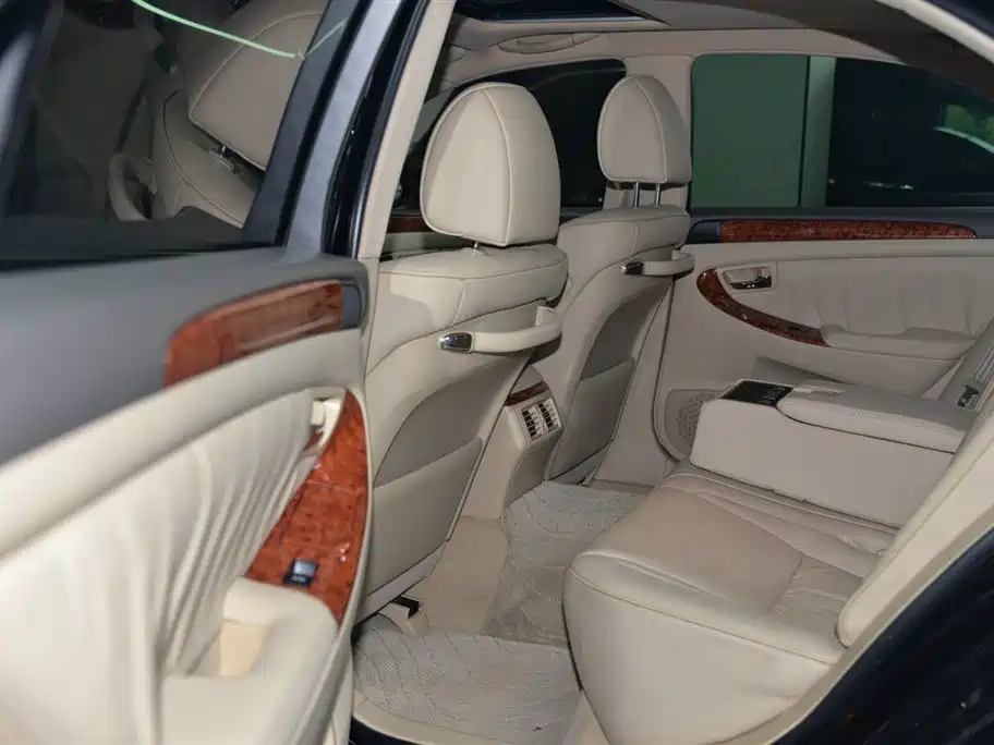 Toyota Crown 2006 2.5L Royal
