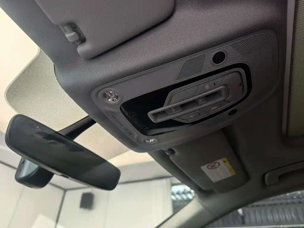 Audi A4L — миниатюра 8