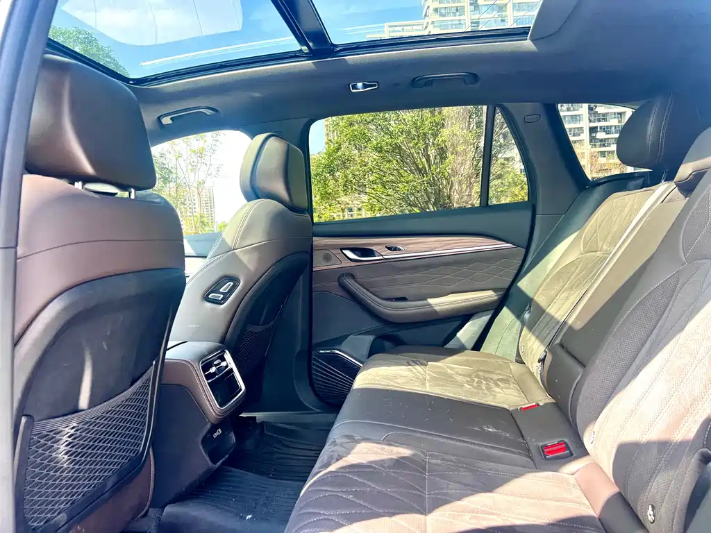 Geely Xingyue L — миниатюра 11