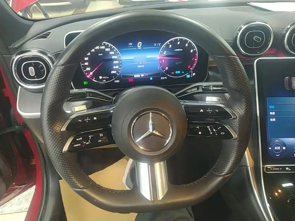 Mercedes-Benz C-Class — миниатюра 11