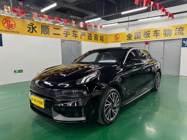 2021 Lynk & Co 03