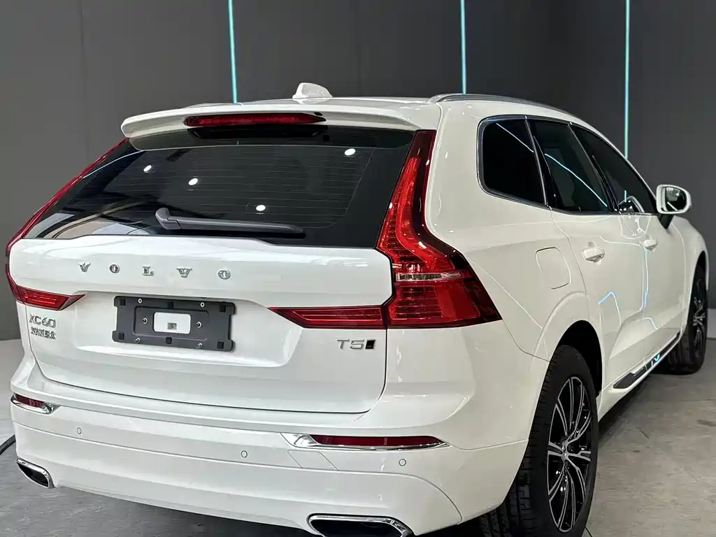 Volvo XC60 2021 T5 Luxury