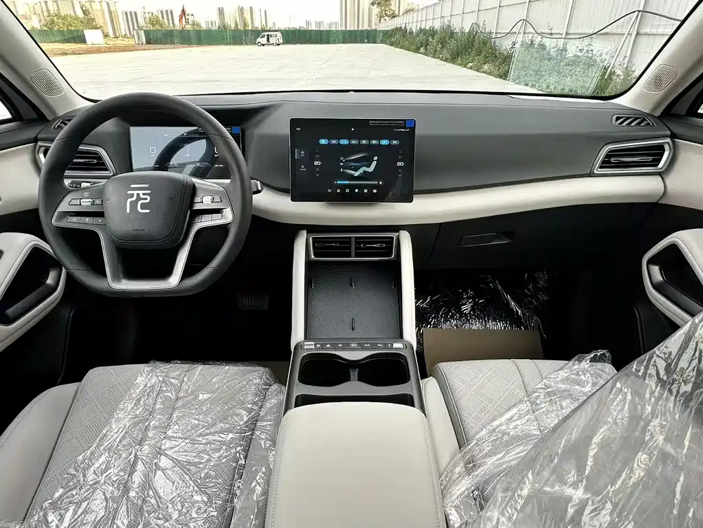 BYD Yuan Up UP 2025 301KM