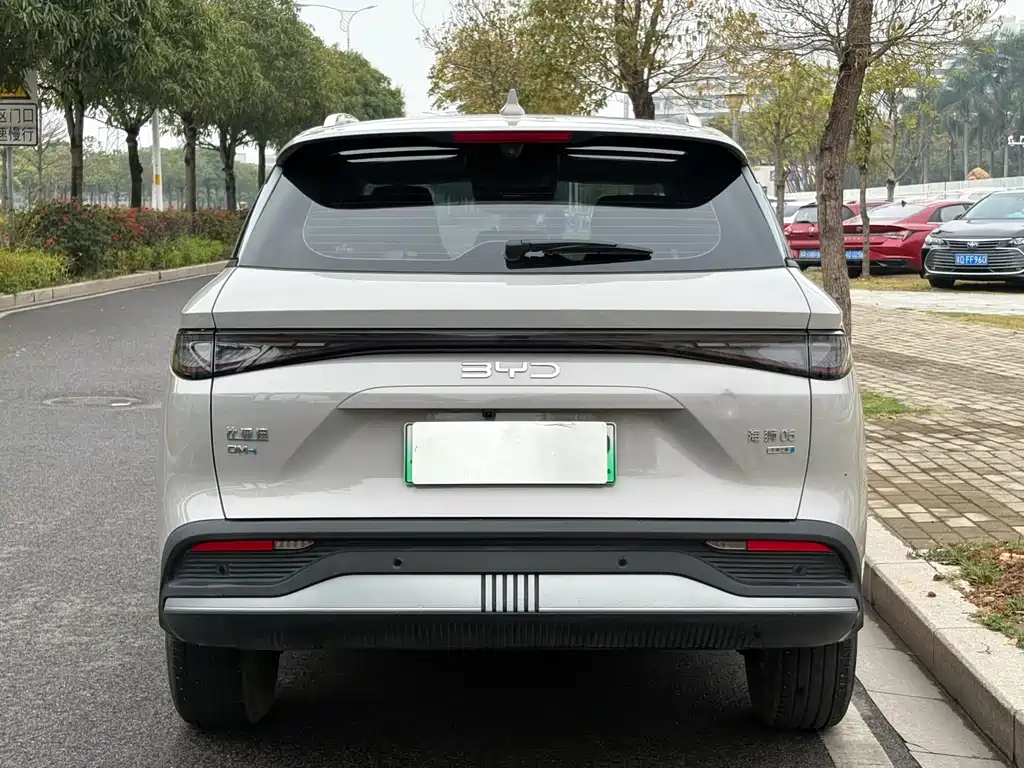 BYD SEA LION 05 DM I