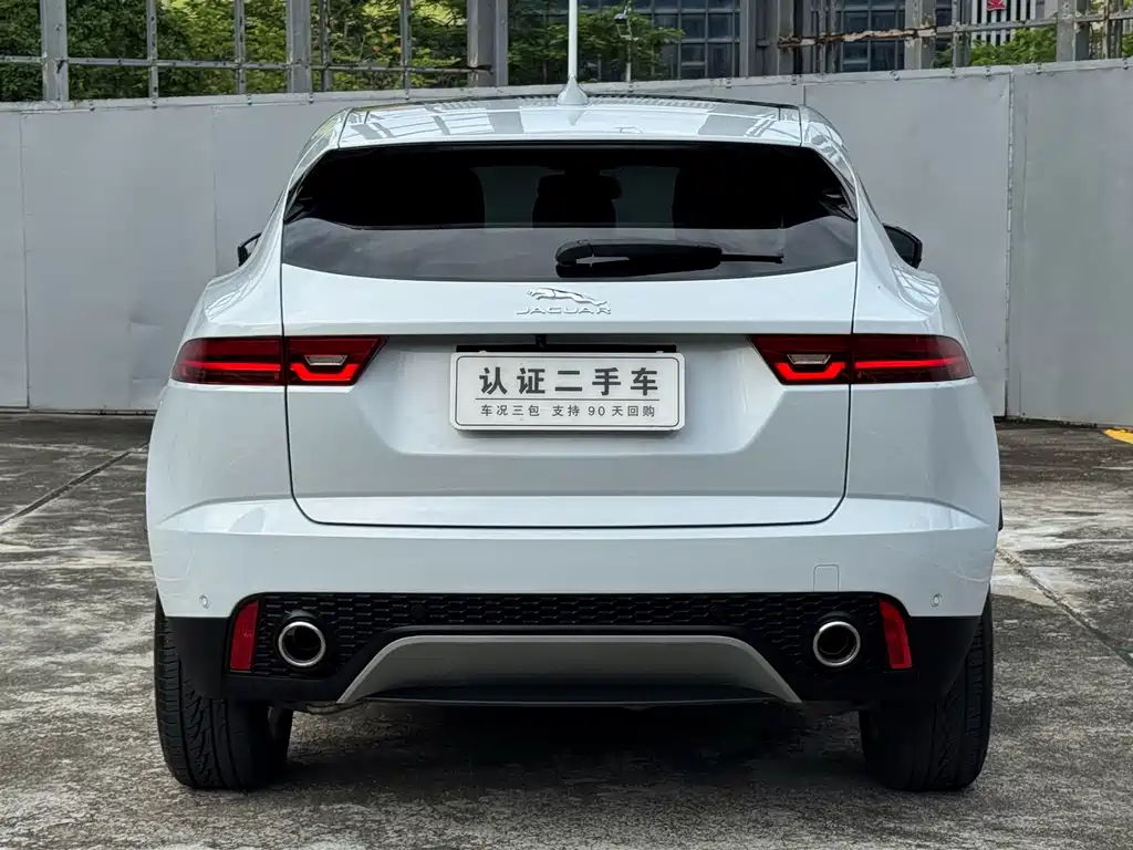 Jaguar E-PACE — миниатюра 10