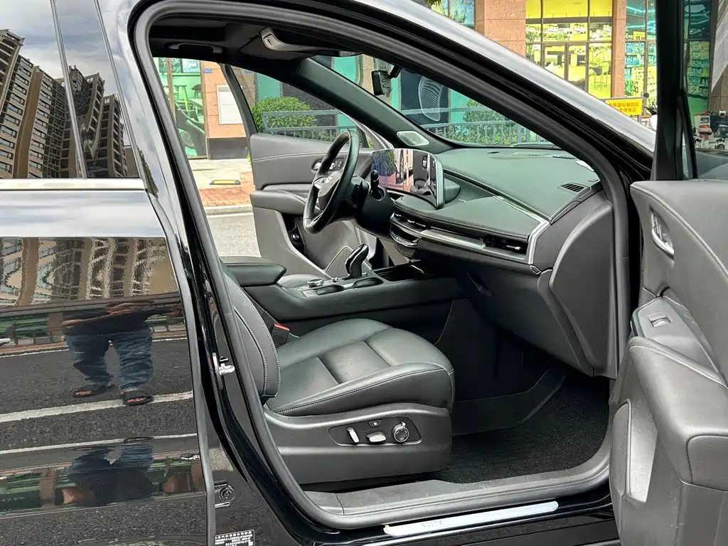 Cadillac XT4 — миниатюра 21