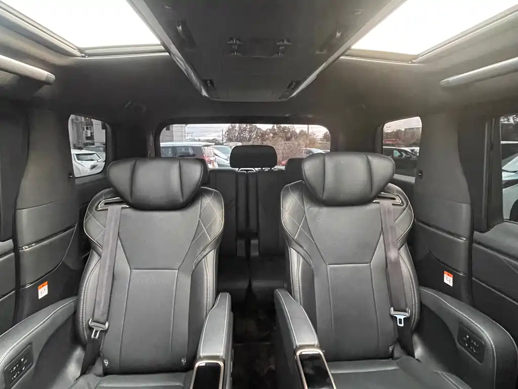 Toyota Vellfire 2025 2.4T AT