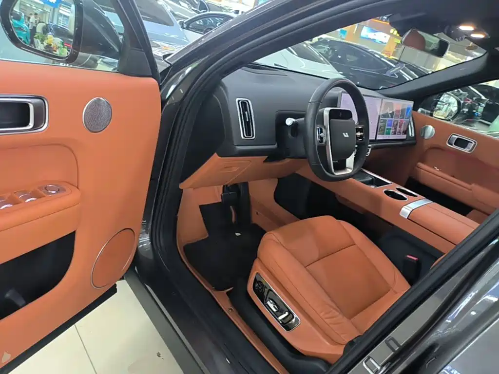 Li Auto Li L8 — миниатюра 16