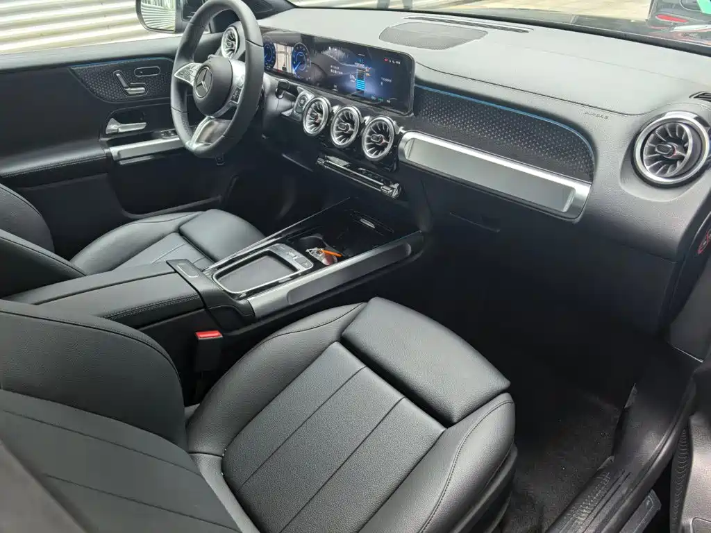 Mercedes-Benz EQB — миниатюра 10