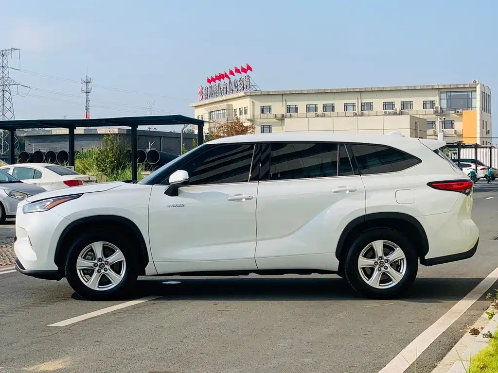 Toyota Highlander — миниатюра 4