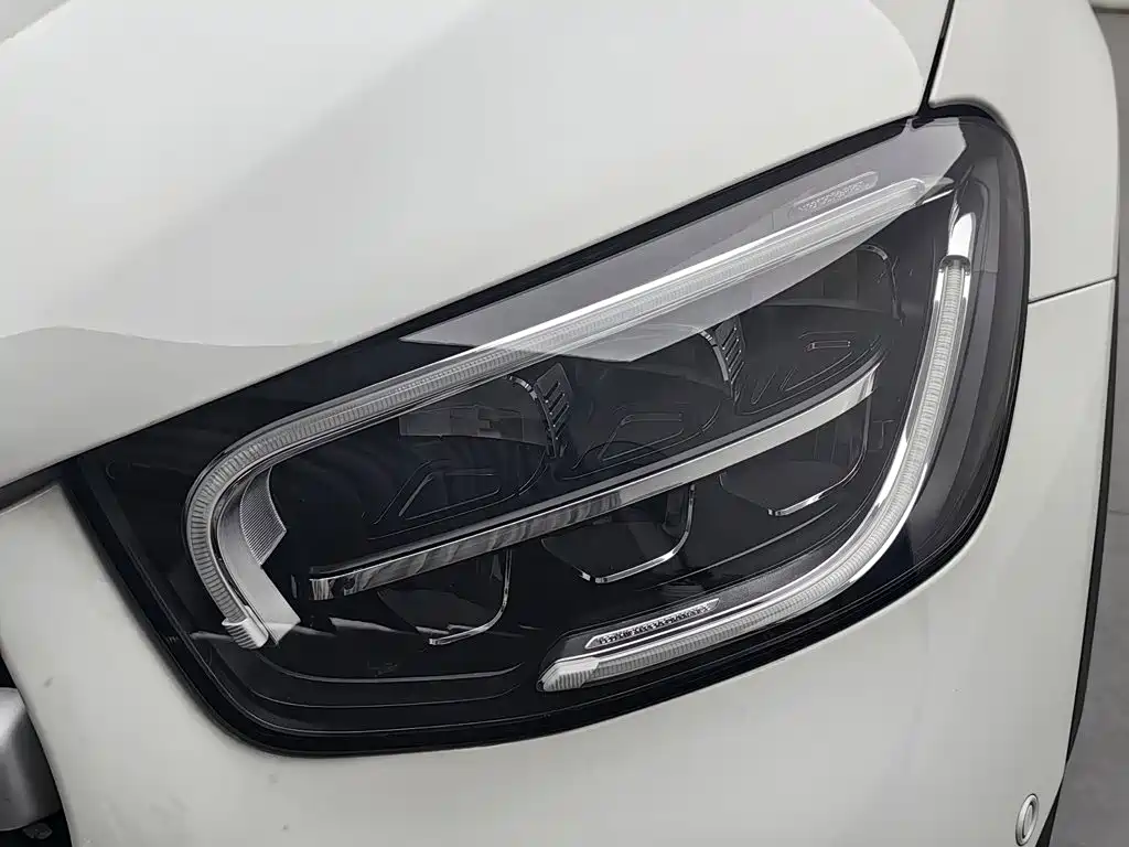 Mercedes-Benz GLC — миниатюра 7