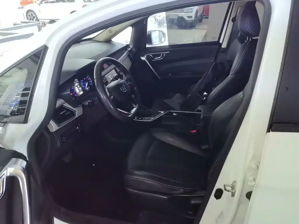 Geely Vision X3 — миниатюра 15