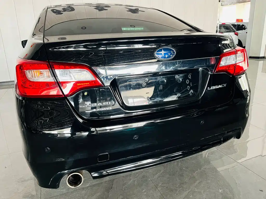 Subaru Legacy 2.5i AWD Glory Edition, фото 11