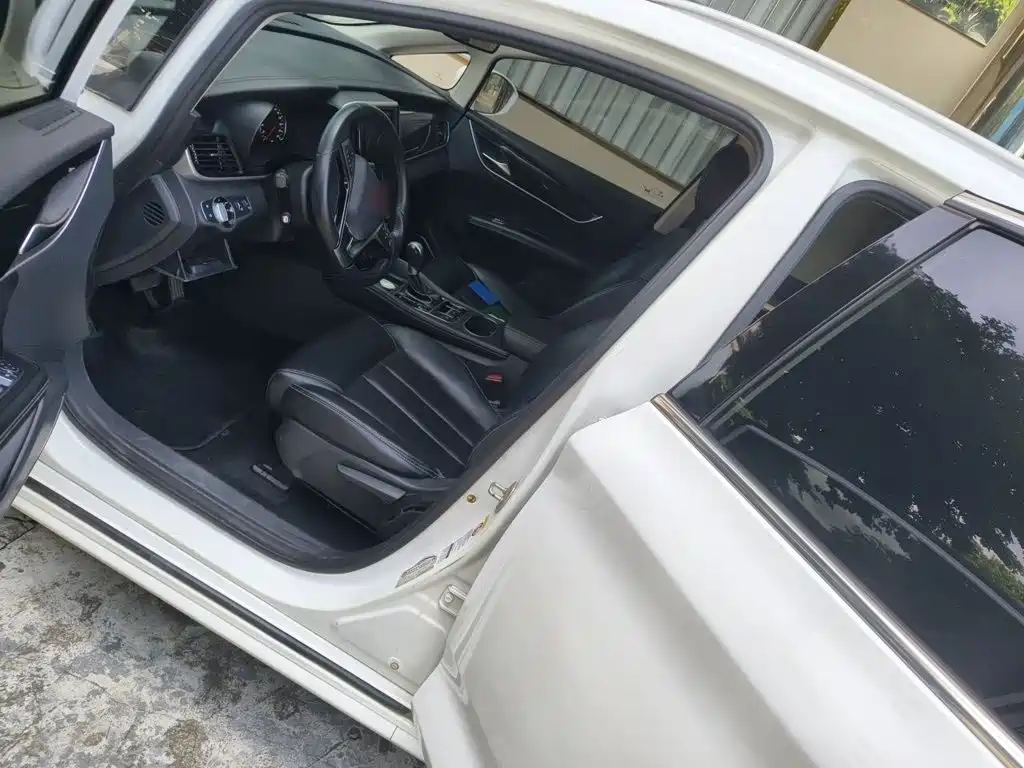 BYD MAX — миниатюра 11