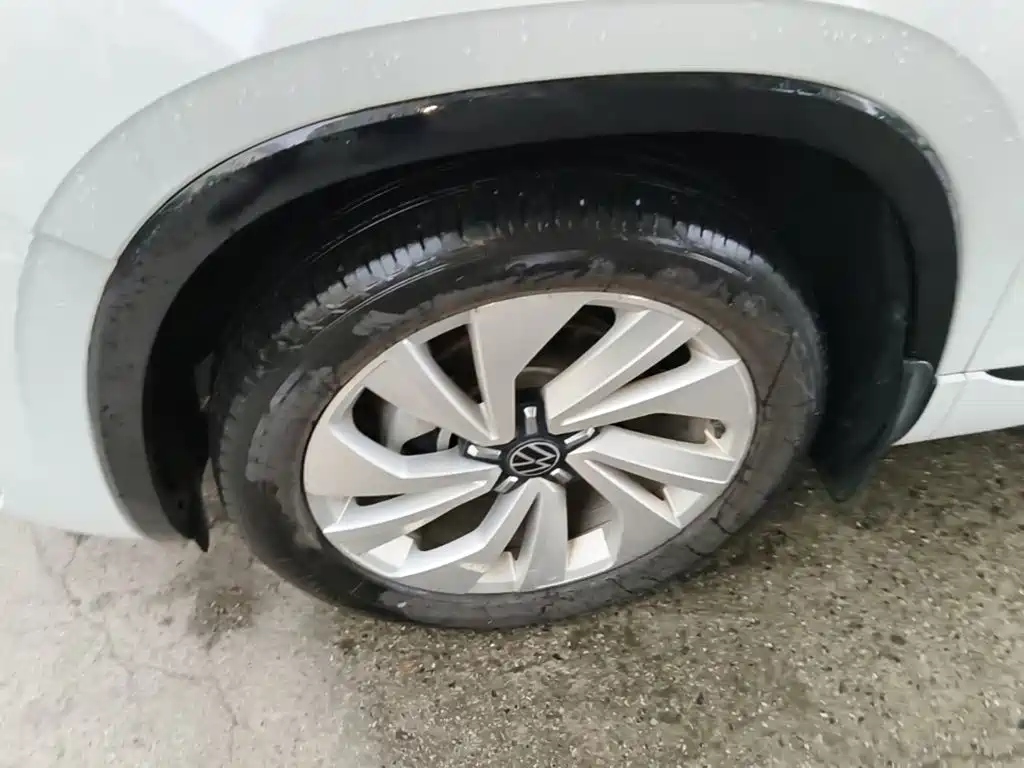 Volkswagen X — миниатюра 23