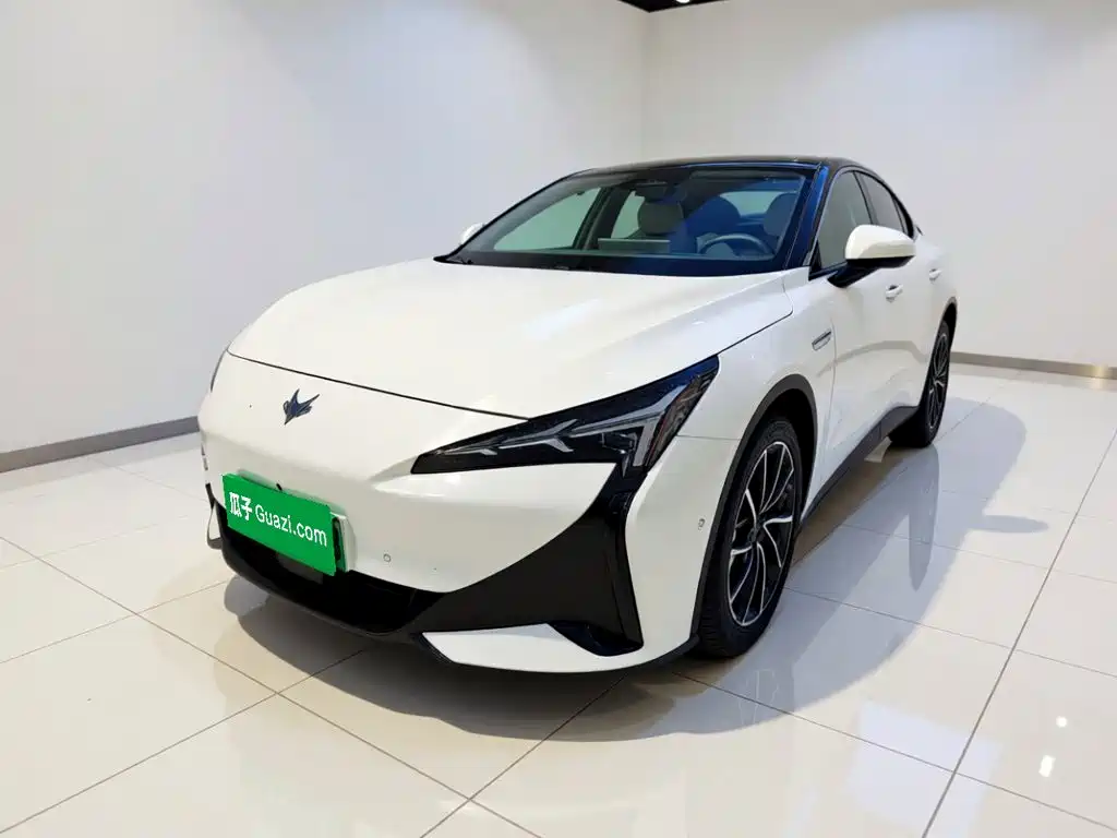 ARCFOX Alpha S5