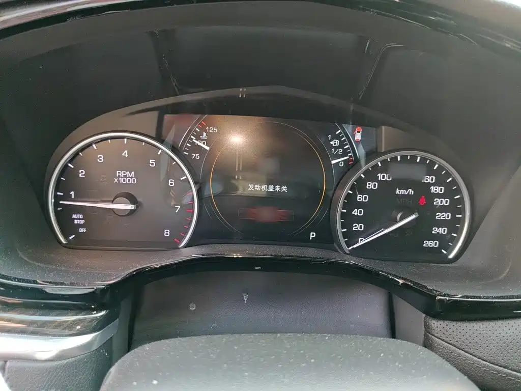 Cadillac XT5 — миниатюра 4