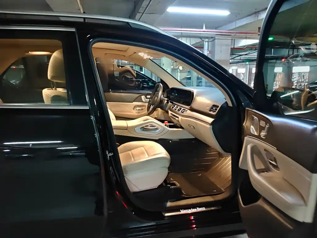 Mercedes-Benz GLE (Import) — миниатюра 10