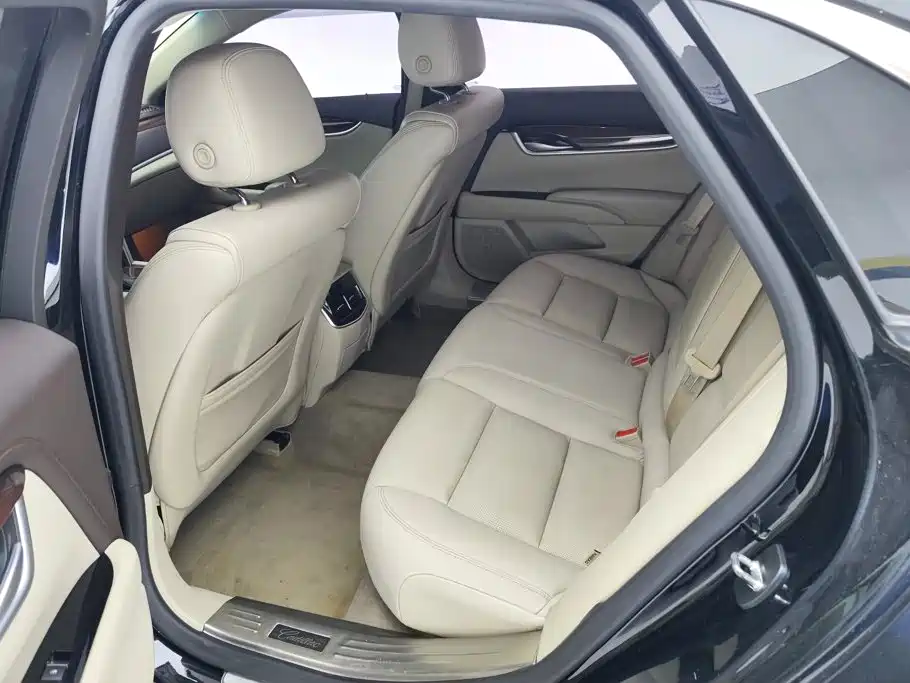 Cadillac XTS — миниатюра 11