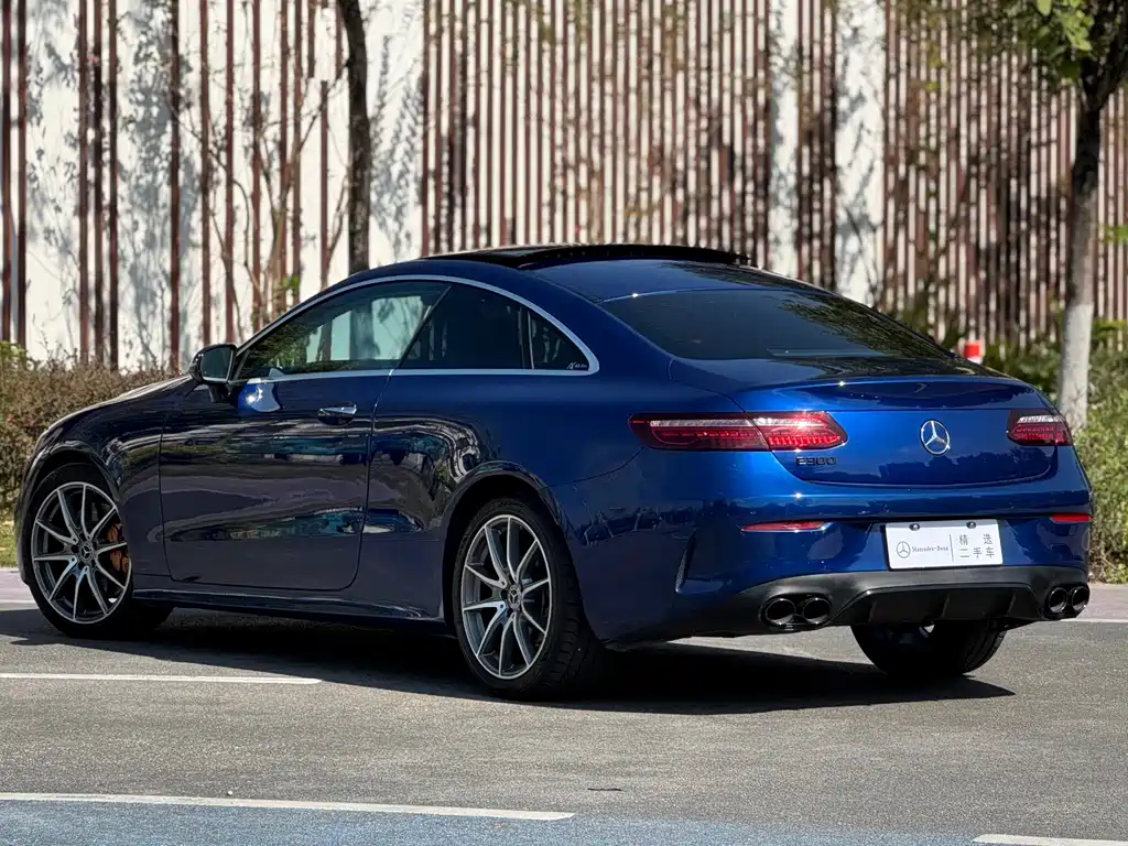 MERCEDES-BENZ E CLASS