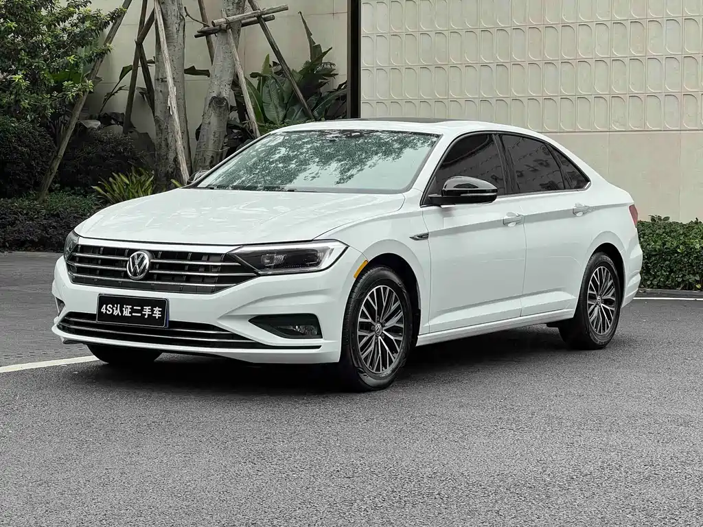 Volkswagen Sagitar 2021