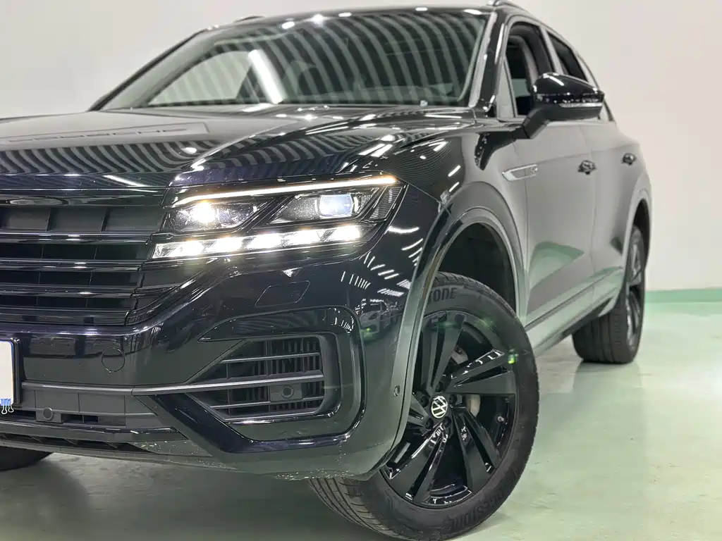 Volkswagen Touareg — миниатюра 3