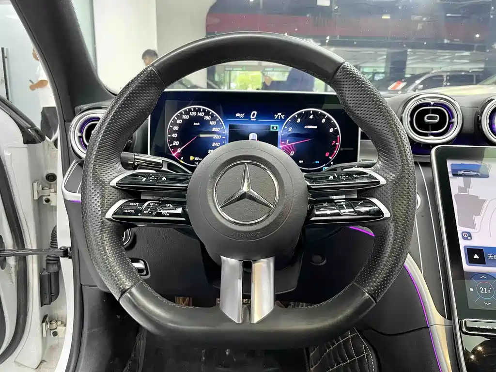 Mercedes-Benz C-Class — миниатюра 15