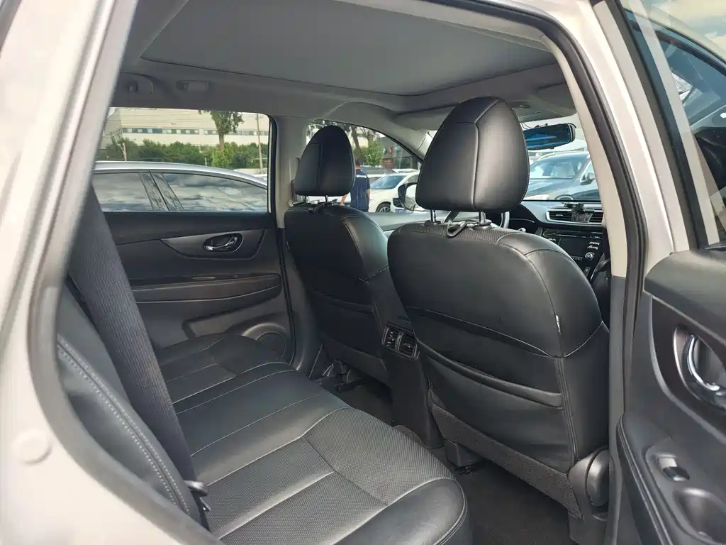 Nissan X-Trail 2014 2.0L CVT Comfort 2WD