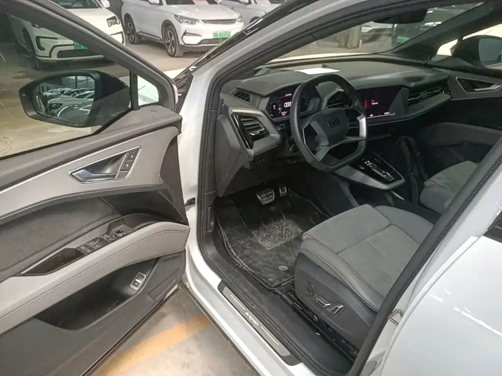 Audi Q5 e-tron — миниатюра 16