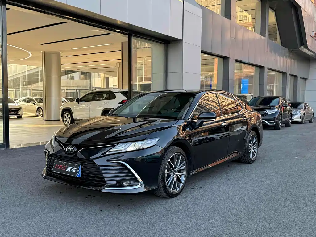 TOYOTA CAMRY