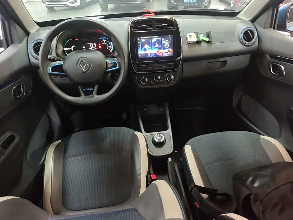 Renault City K-ZE — миниатюра 10
