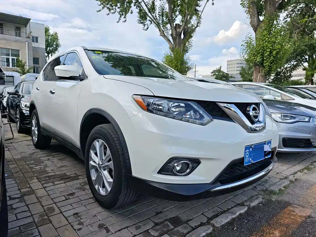 Nissan X-Trail 2014 2.0L CVT Comfort 2WD