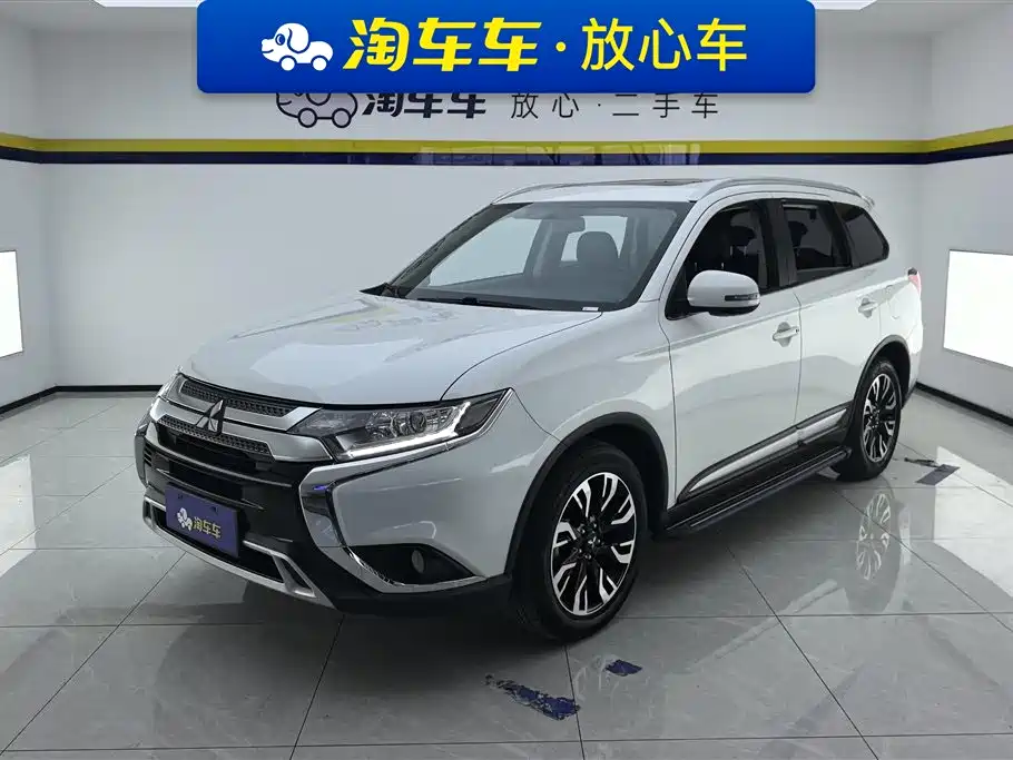 Купить Mitsubishi Outlander