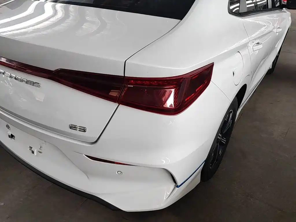 BYD e3 — миниатюра 5