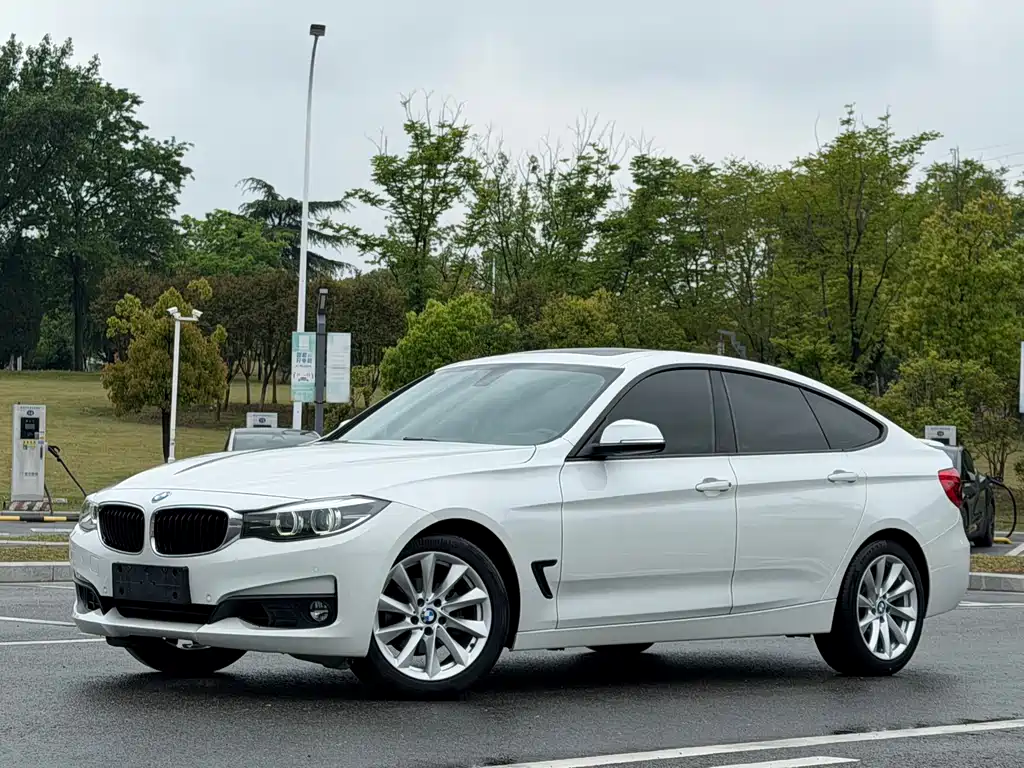 BMW 3 Series GT 2019
