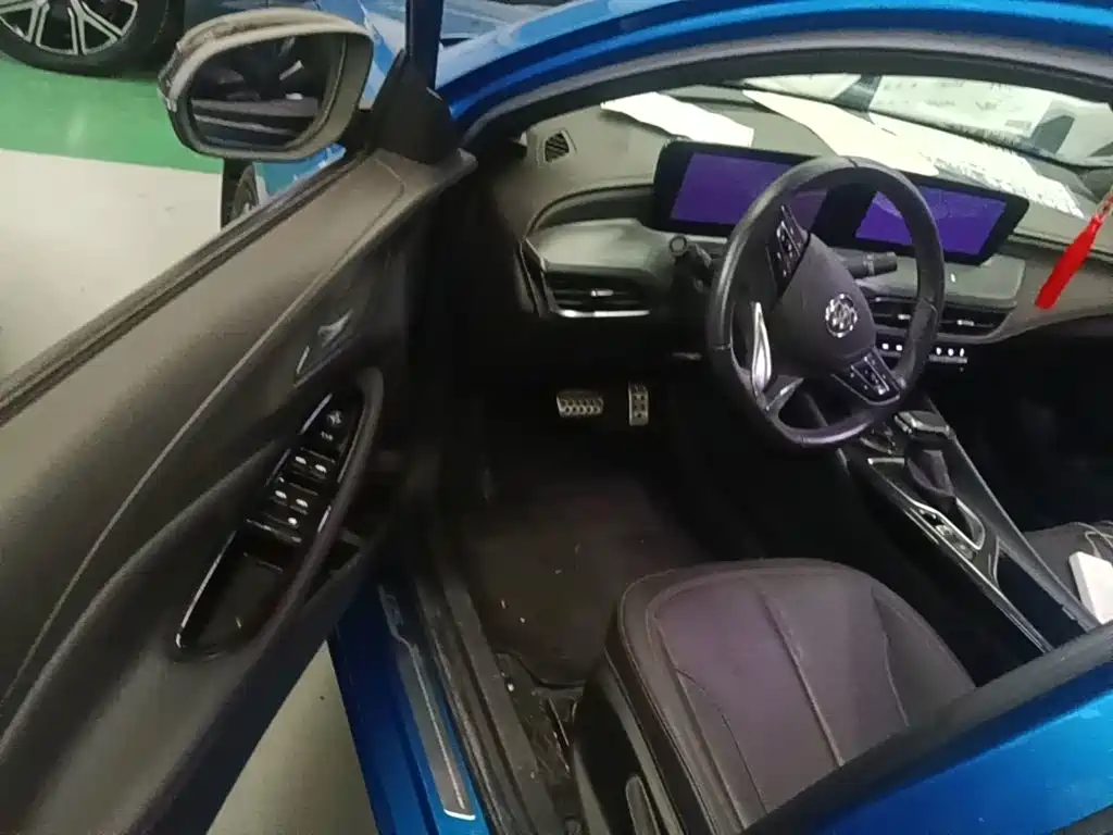 Buick Verano — миниатюра 16