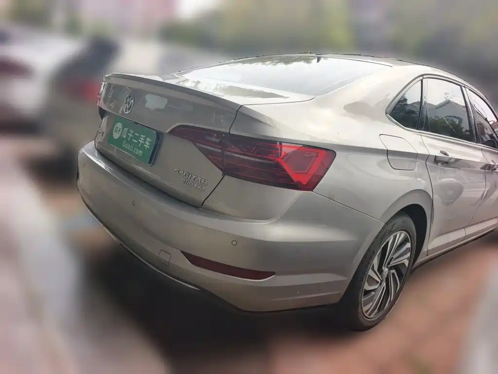 Volkswagen Sagitar — миниатюра 4