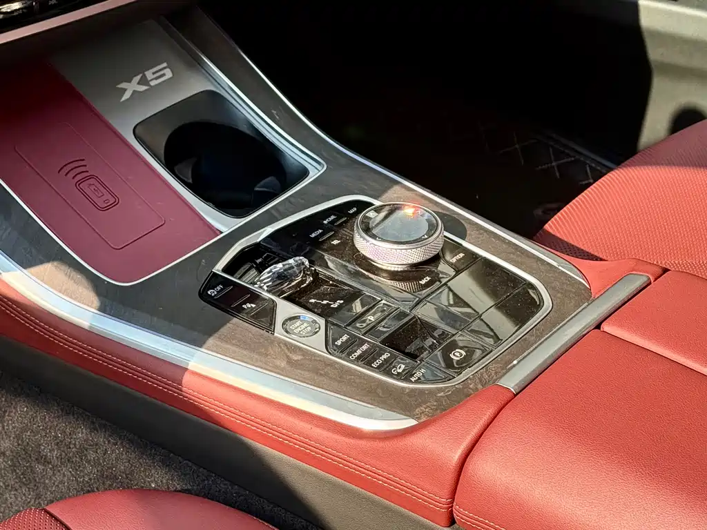 BMW X5 — миниатюра 9