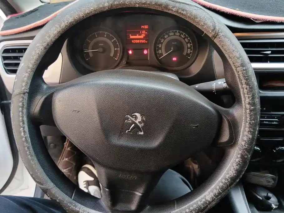 Peugeot 301 — миниатюра 15