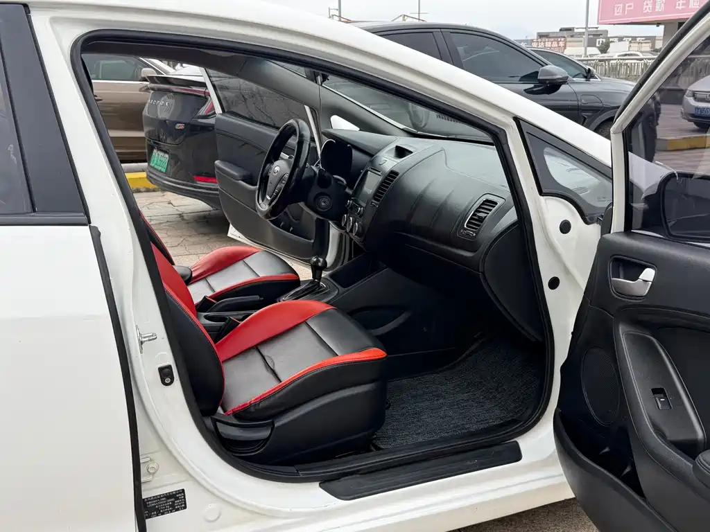 Kia K3 — миниатюра 9